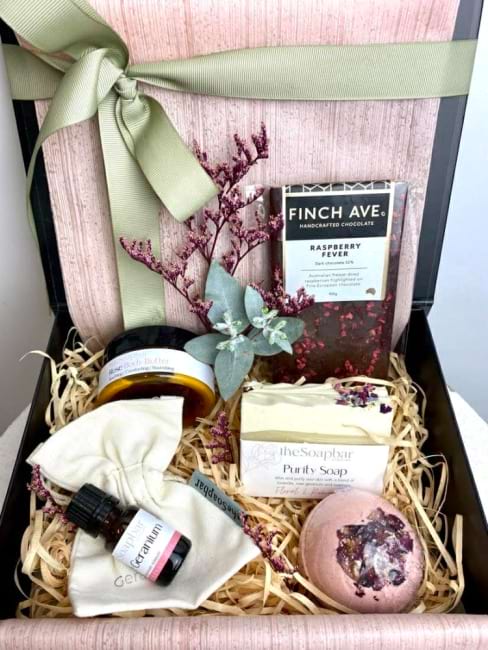 luxe self-care gift hamper box 