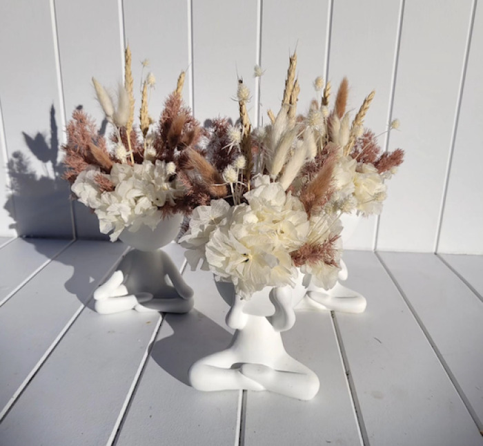 Creating Beautiful Dried Flower Arrangements with Coastal Flora | Sunshine Coast