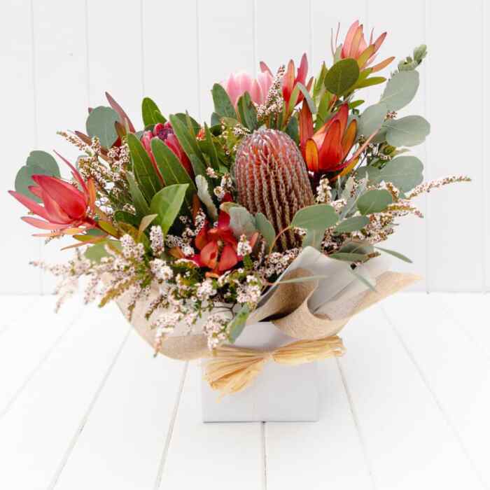 The Best Christmas Flowers For Gifting in 2024