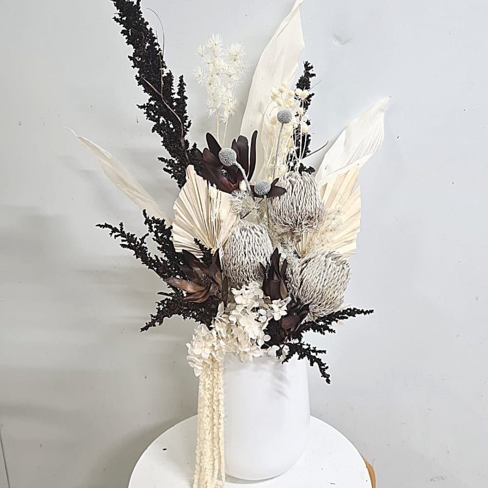 Tiffany Dried Flowers | Preserved Flower Arrangement | Sunshine Coast Florist