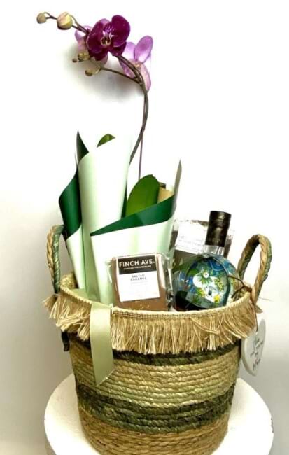Coastal Gin & Bloom Luxury Hamper |Coastal Flora
